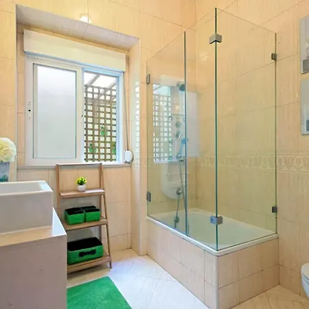 Noble Horizon Loft * ליסבון